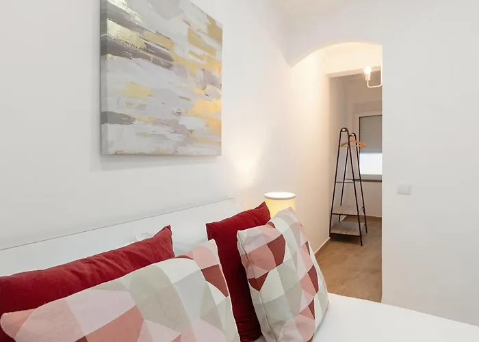 Apartment Shell House *